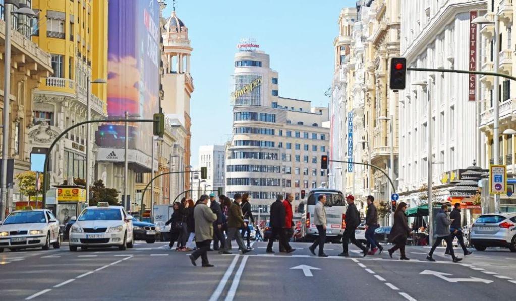 Punta Me Rooms Near The Gran Via Madrid Exterior foto